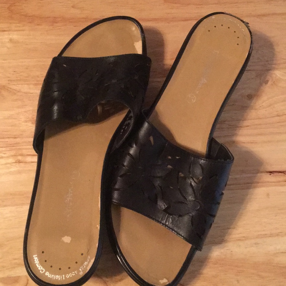 Black sandals